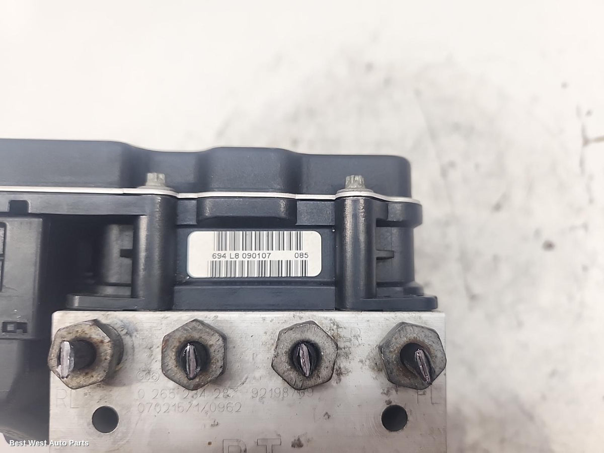 2007 HOLDEN COMMODORE Abs Pump/Modulator