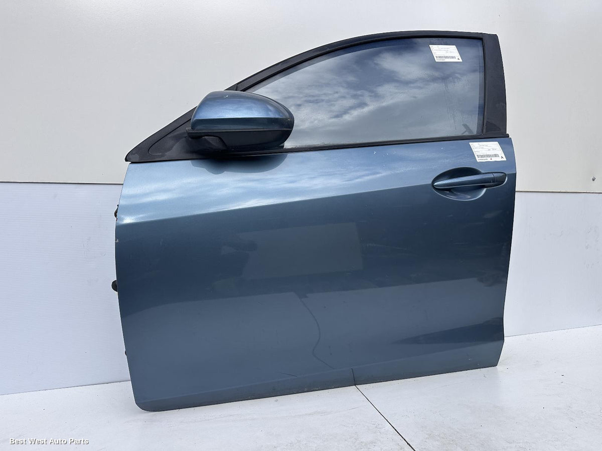 2009 MAZDA 3 Left Front Door