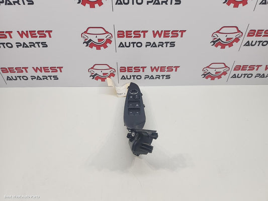 2018 HYUNDAI I30 Pwr Dr Wind Switch