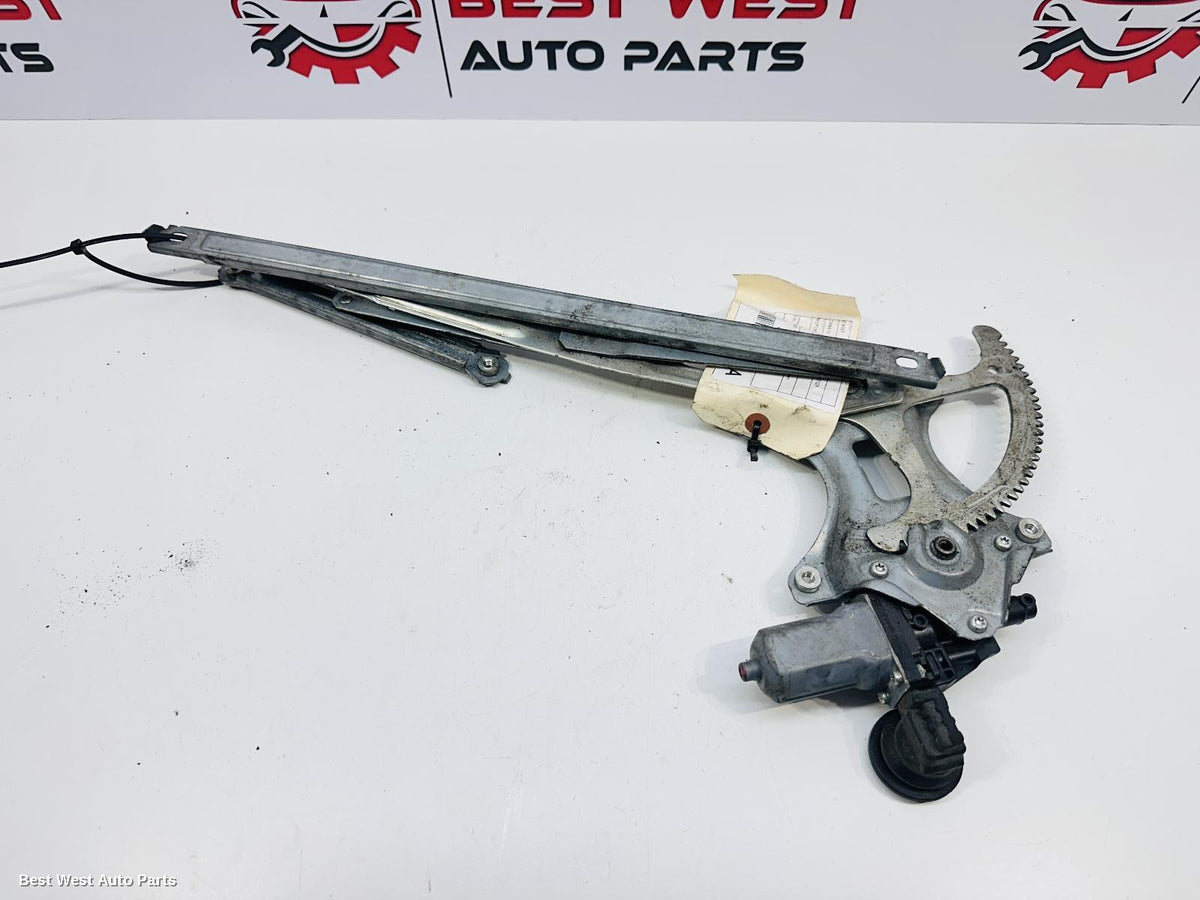 2019 TOYOTA YARIS Left Front Window Reg/Motor