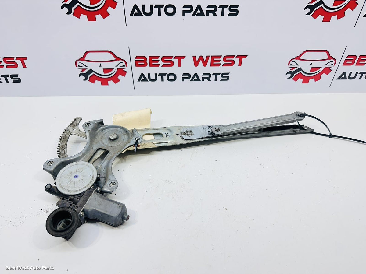 2019 TOYOTA YARIS Left Front Window Reg/Motor