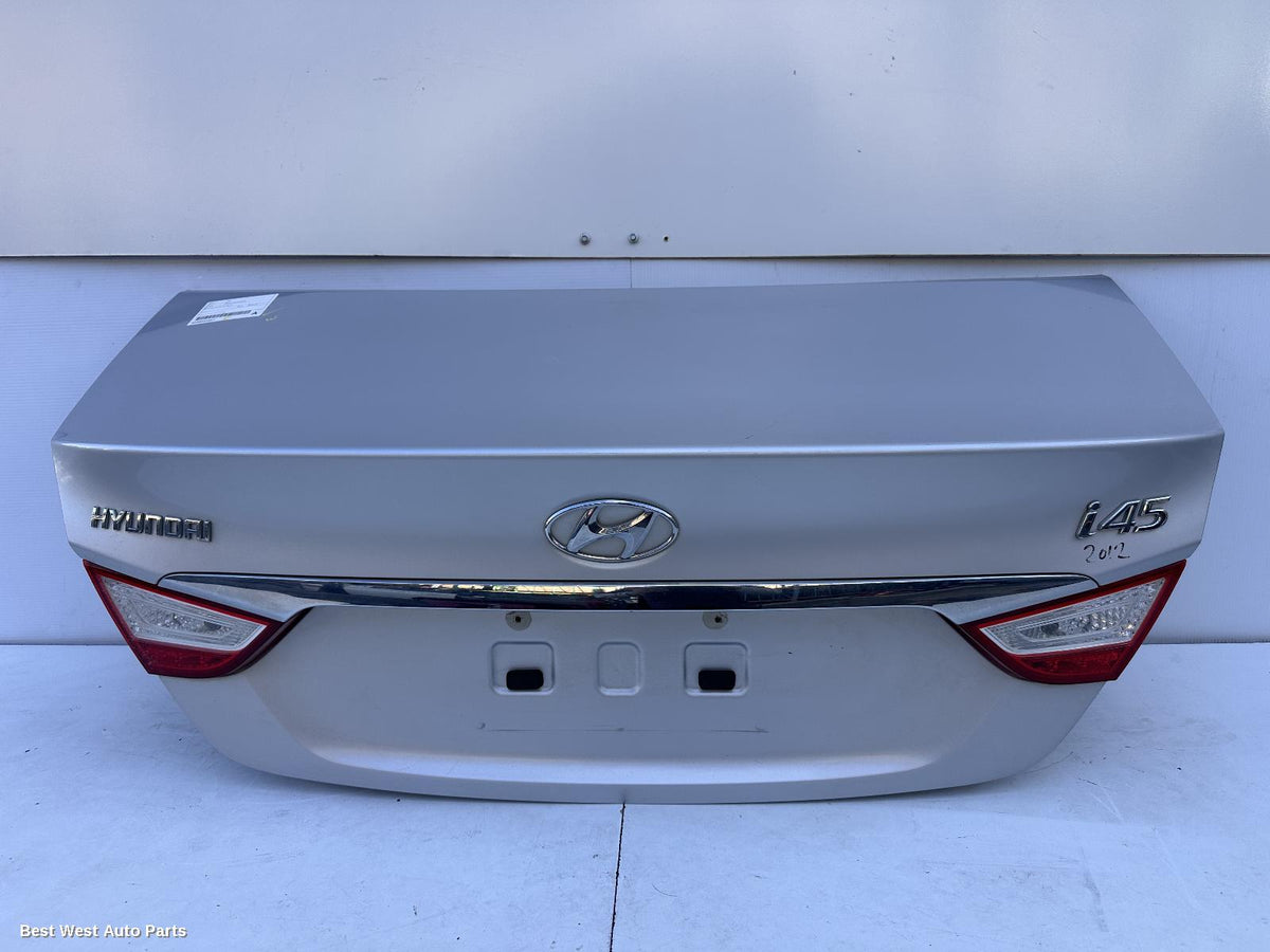 2012 HYUNDAI I45 Bootlid/Tailgate