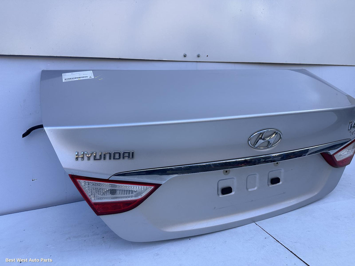 2012 HYUNDAI I45 Bootlid/Tailgate