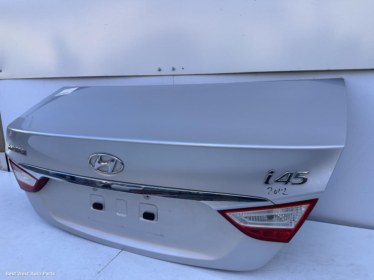 2012 HYUNDAI I45 Bootlid/Tailgate