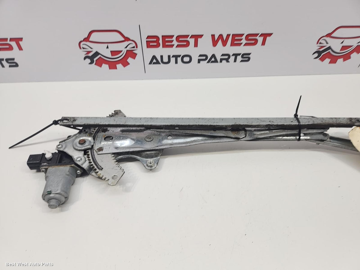 2014 MITSUBISHI ASX Right Front Window Reg/Motor