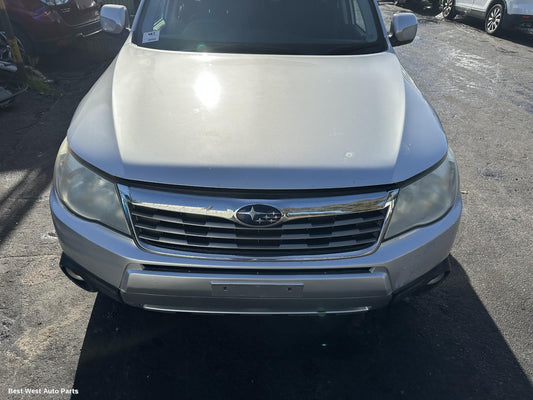 2009 SUBARU FORESTER Bonnet