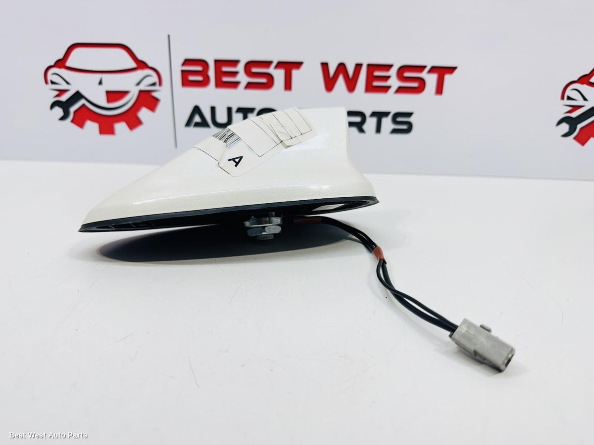 2018 NISSAN XTRAIL Antenna