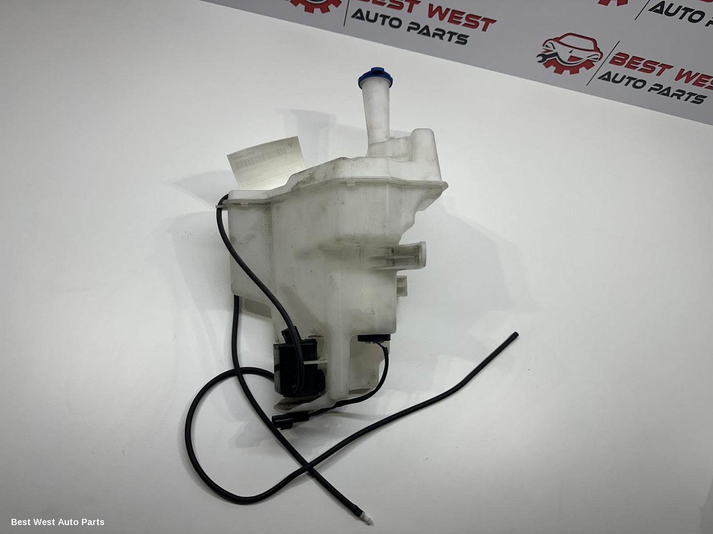 2014 HYUNDAI I30 Washer Bottle