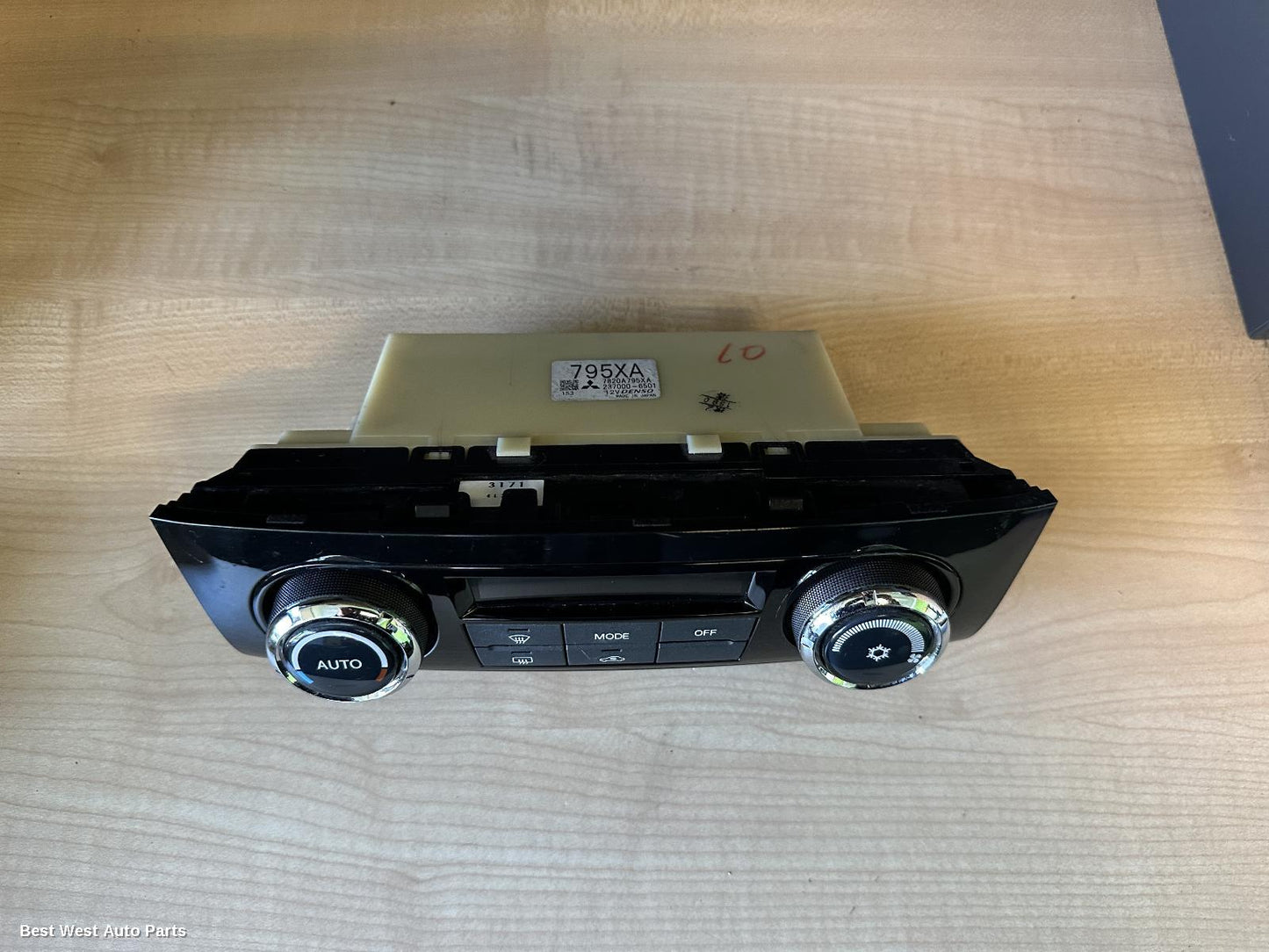 2015 MITSUBISHI PAJERO Heater/Ac Controls