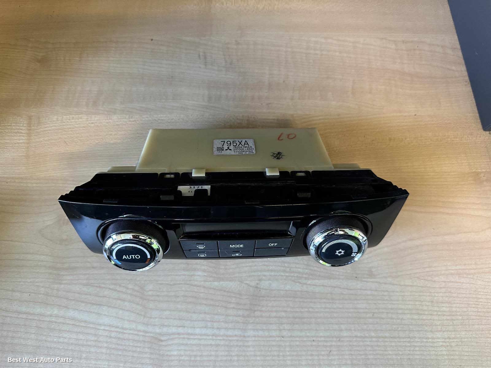 2015 MITSUBISHI PAJERO Heater/Ac Controls