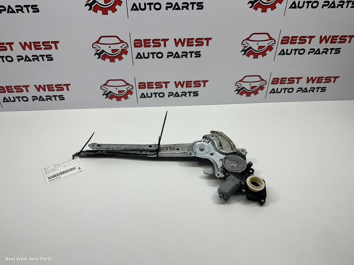 2014 TOYOTA COROLLA Right Front Window Reg/Motor
