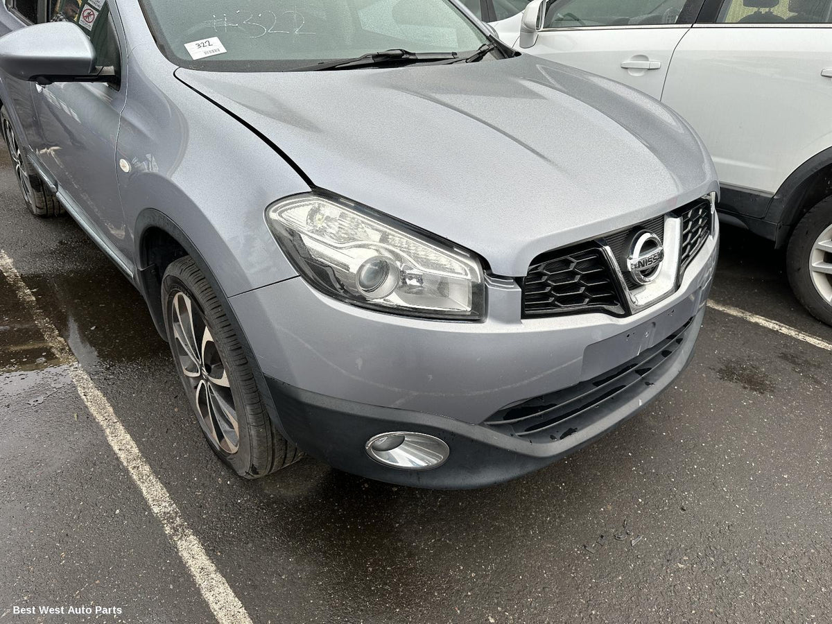 2012 NISSAN DUALIS Left Front Door Window