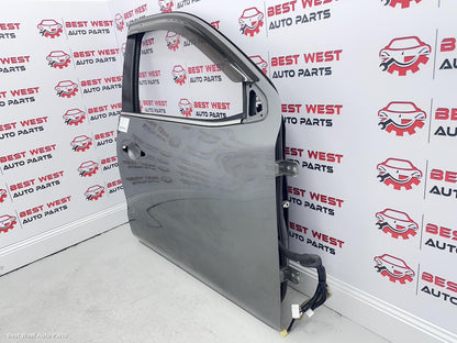 2021 NISSAN NAVARA Right Front Door