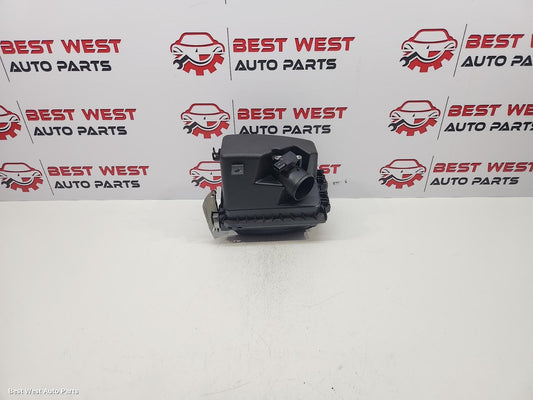 2014 TOYOTA COROLLA Air Cleaner/Box