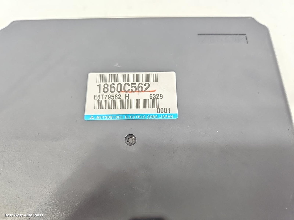 2016 MITSUBISHI OUTLANDER Ecu
