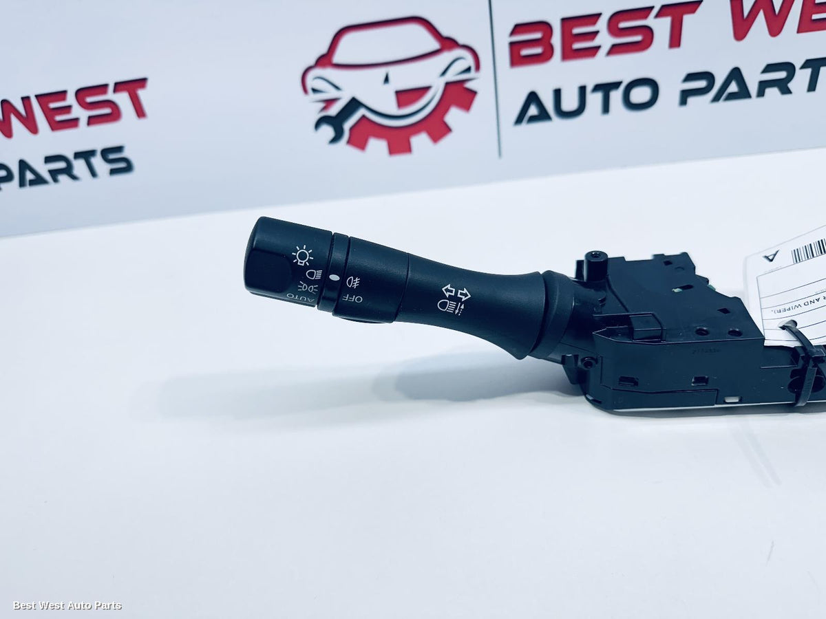 2021 NISSAN NAVARA Combination Switch