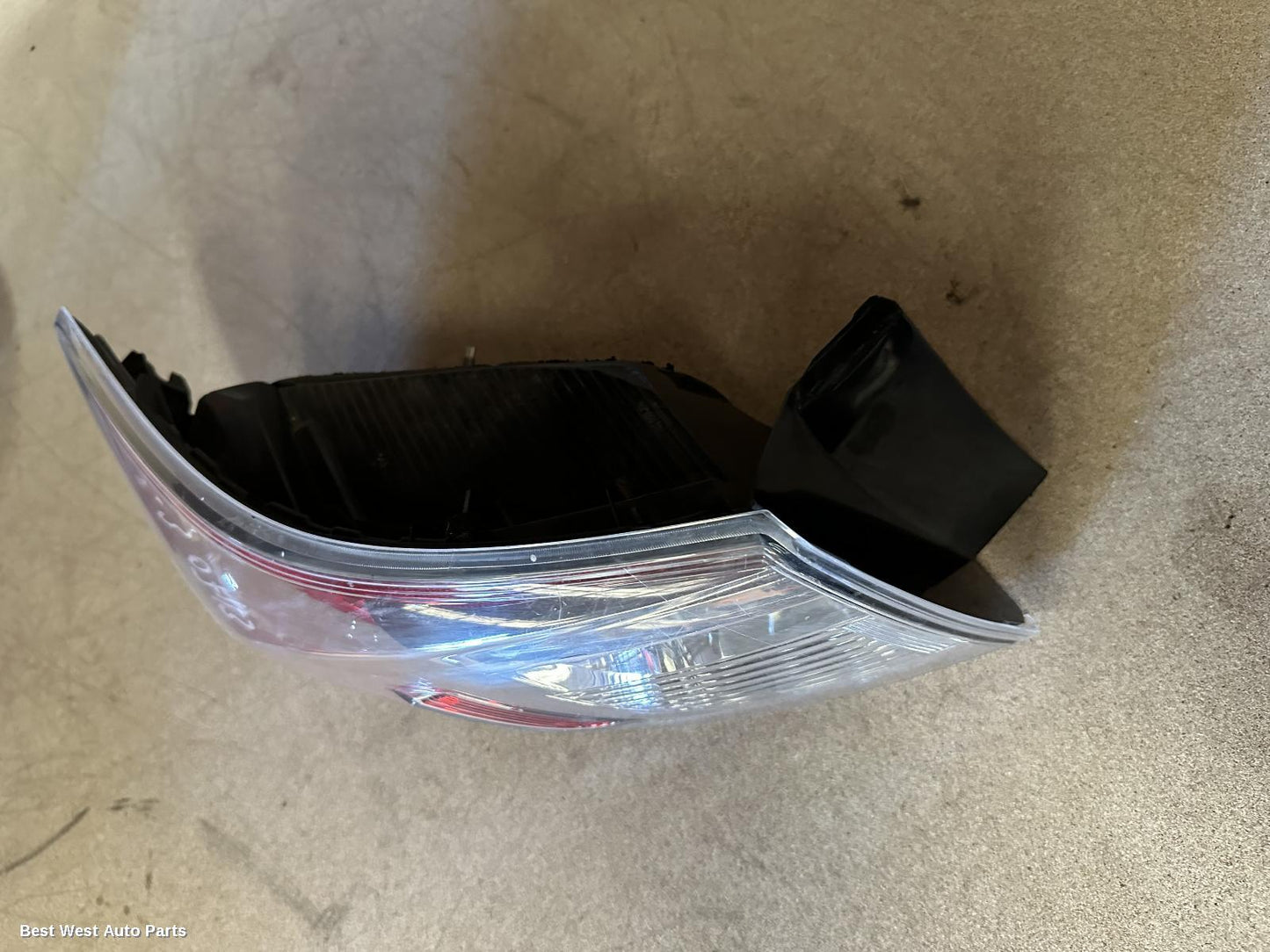2013 MAZDA 3 Left Taillight