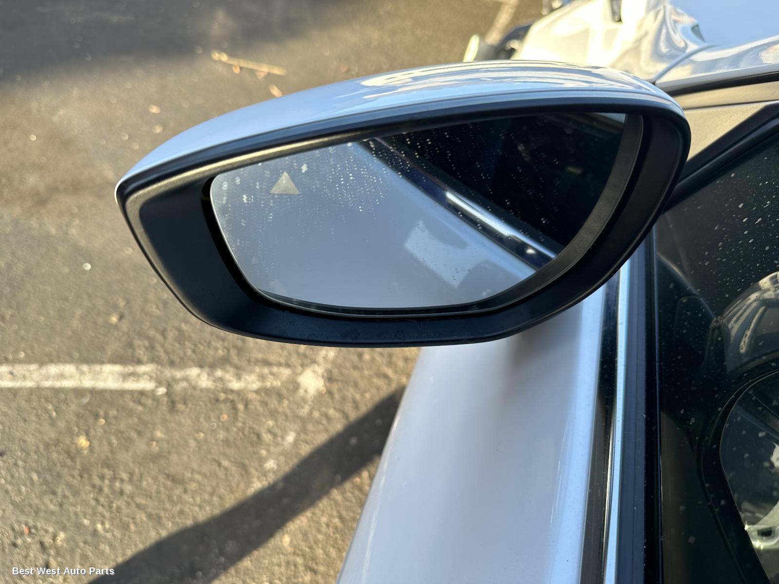 2022 MAZDA 3 Left Door Mirror