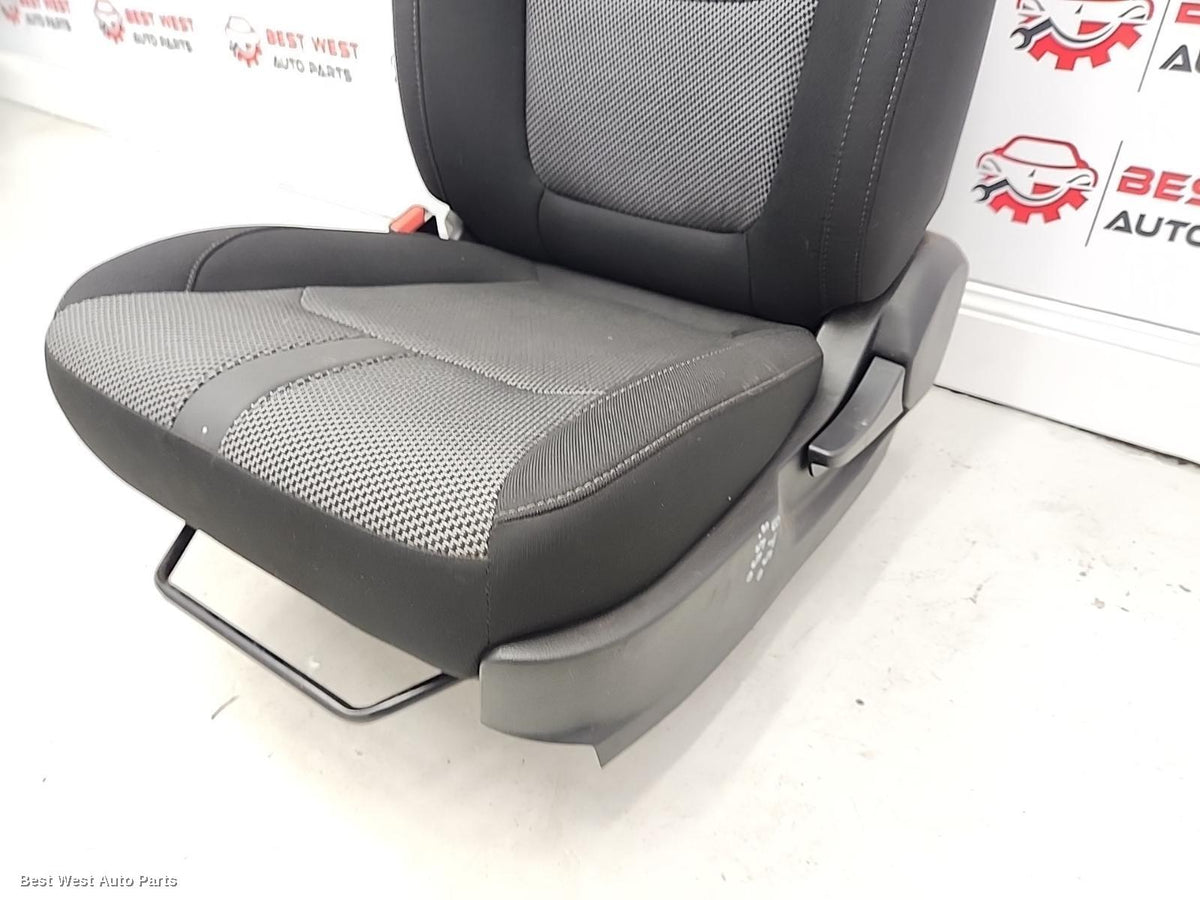 2025 MAZDA BT50 Front Seat