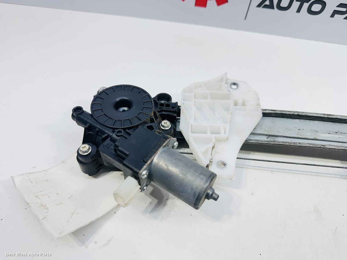 2021 SUBARU FORESTER Right Rear Wnd Reg/Motor