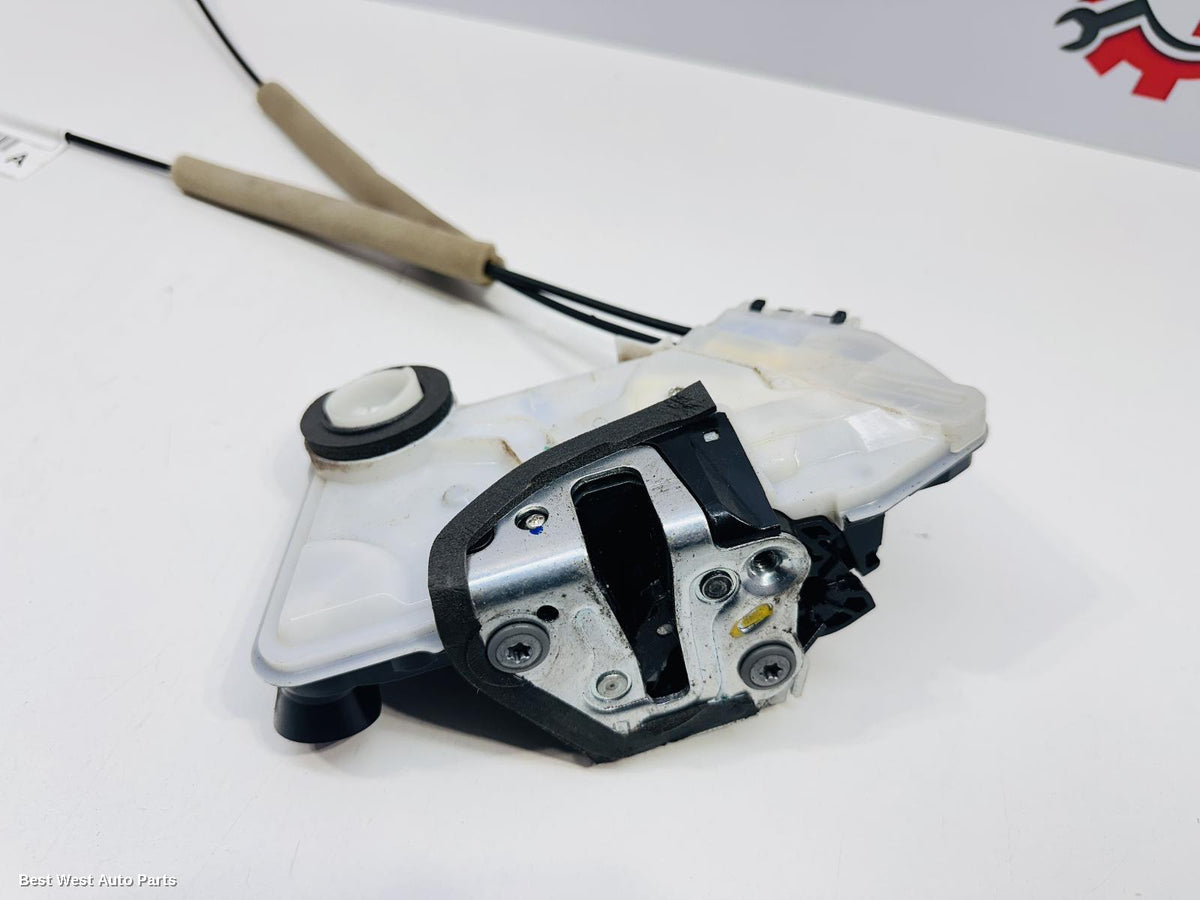 2022 TOYOTA KLUGER Door/Boot/Gate Lock