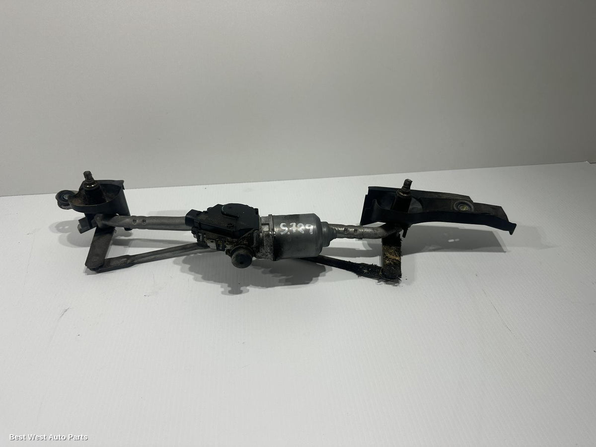 2011 MAZDA 6 Wiper Motor