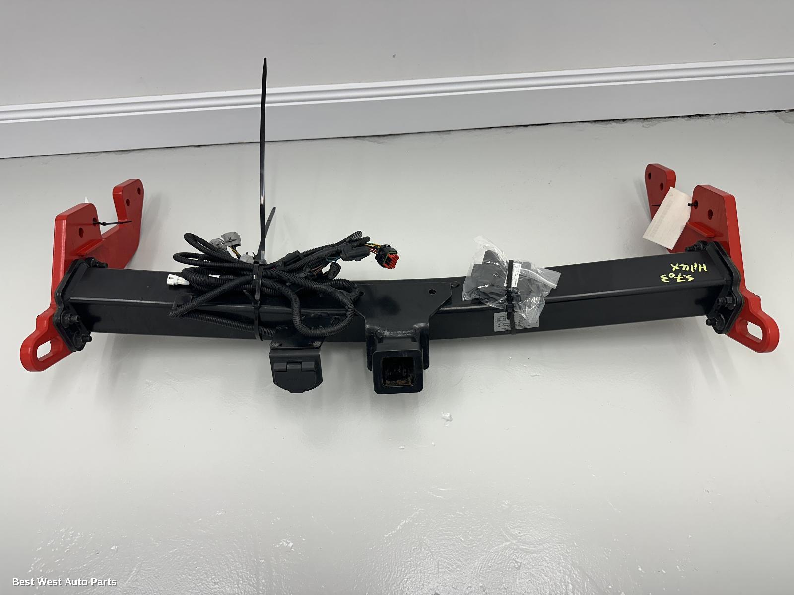 2024 TOYOTA HILUX Towbar