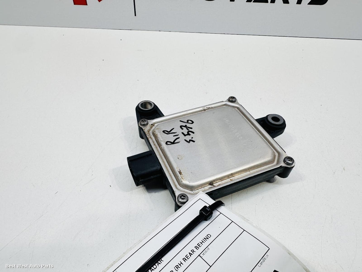 2018 MAZDA 3 REVERSE_CAMERA