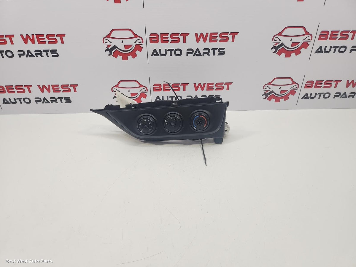 2014 TOYOTA COROLLA Heater/Ac Controls