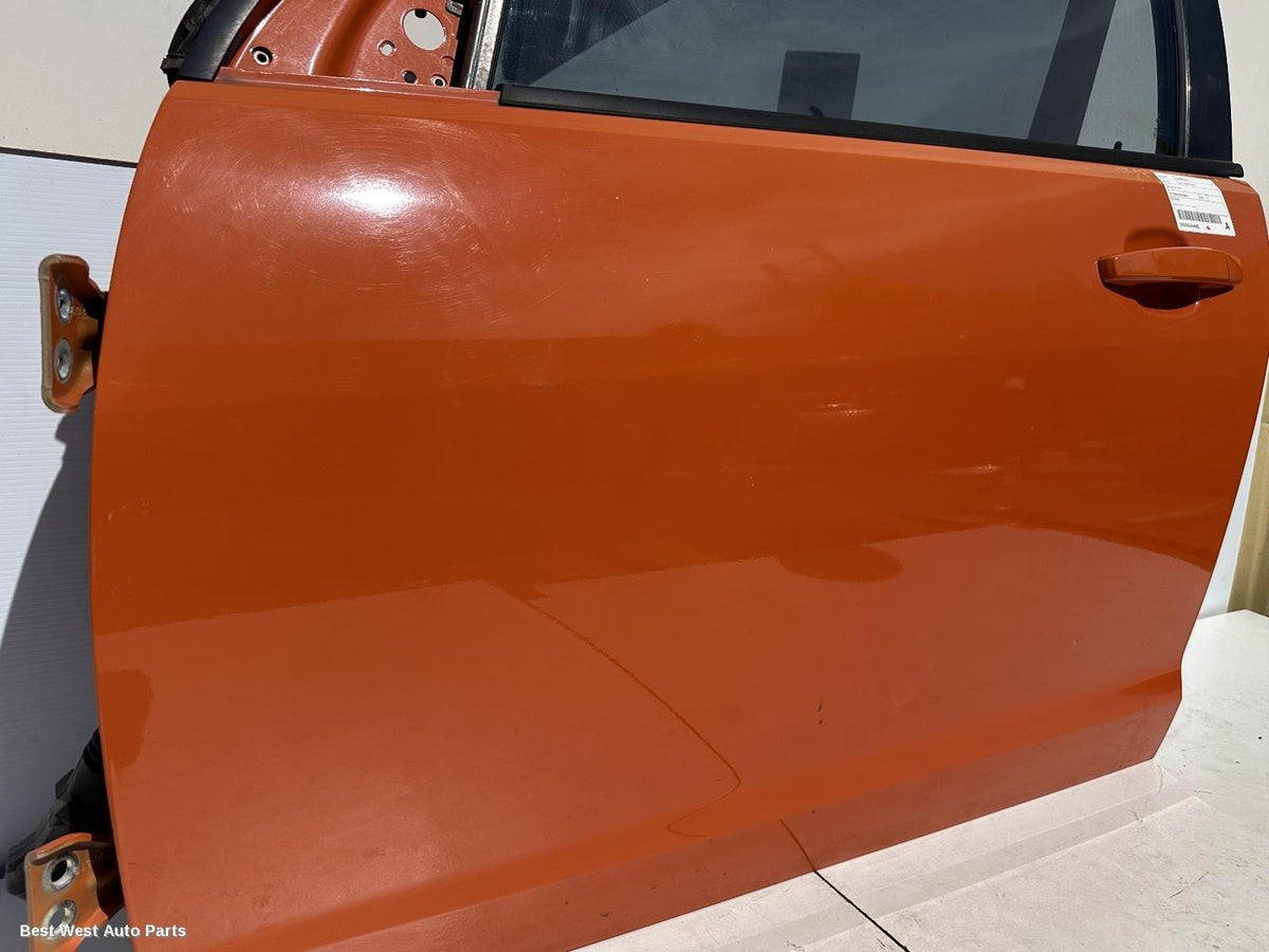 2013 HOLDEN COMMODORE Left Front Door