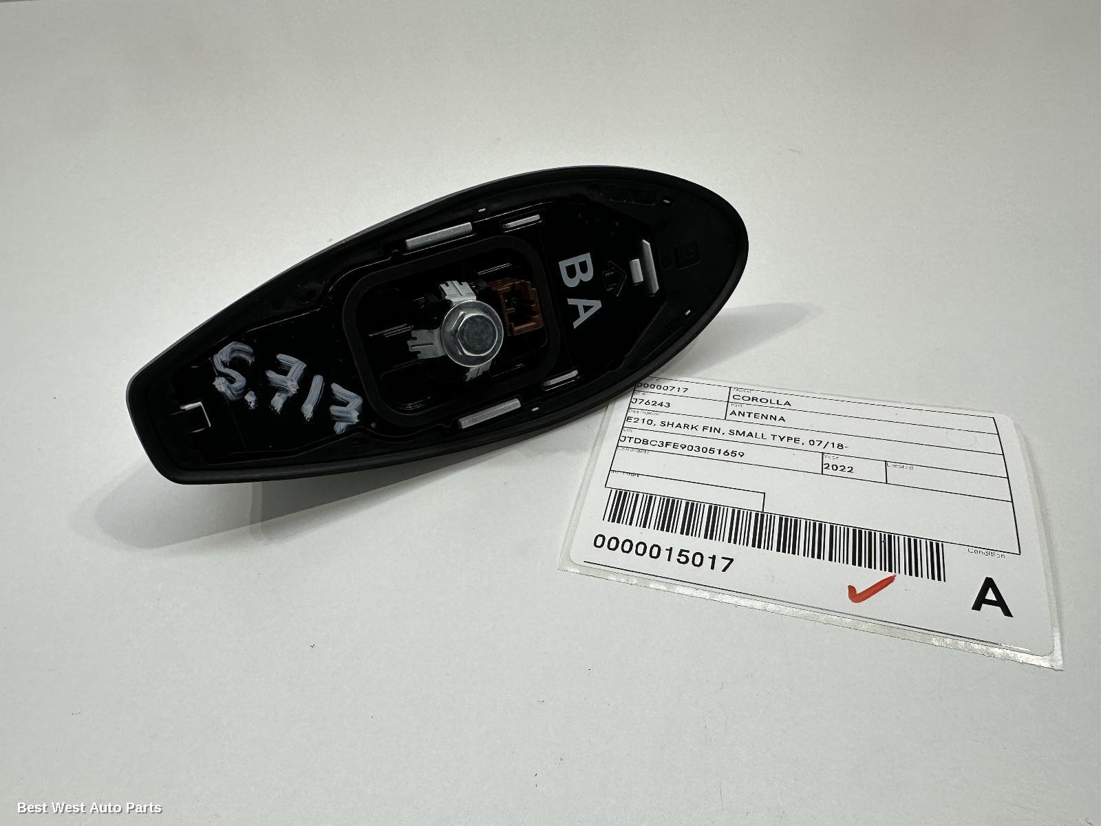 2022 TOYOTA COROLLA Antenna