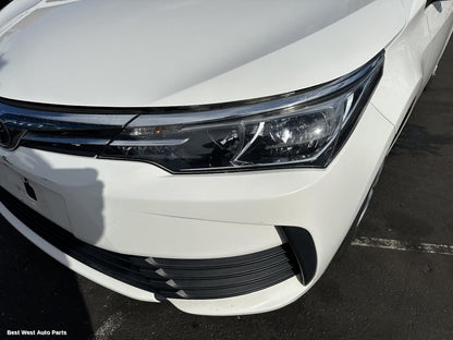 2017 TOYOTA COROLLA Left Headlamp