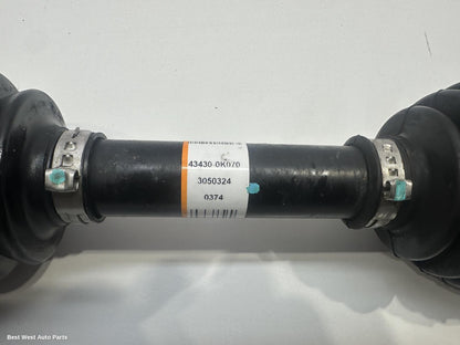 2024 TOYOTA HILUX Right Driveshaft