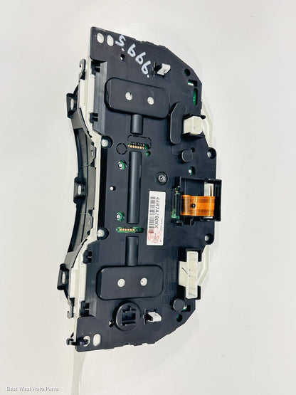 2016 NISSAN QASHQAI Instrument Cluster