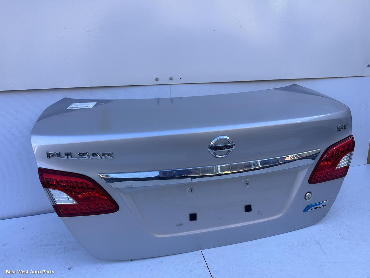 2015 NISSAN PULSAR Bootlid/Tailgate