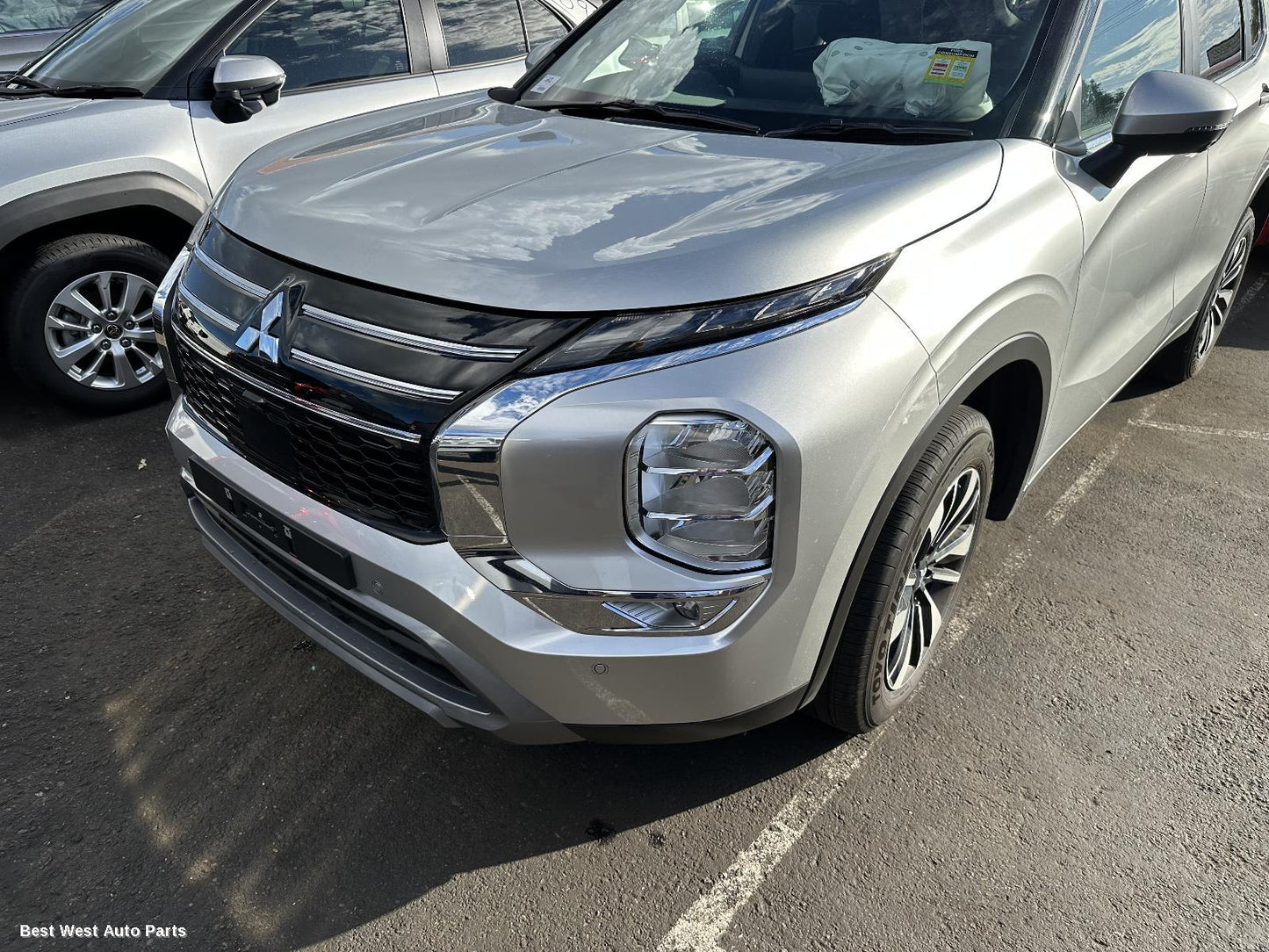 2025 MITSUBISHI OUTLANDER Wheel Mag