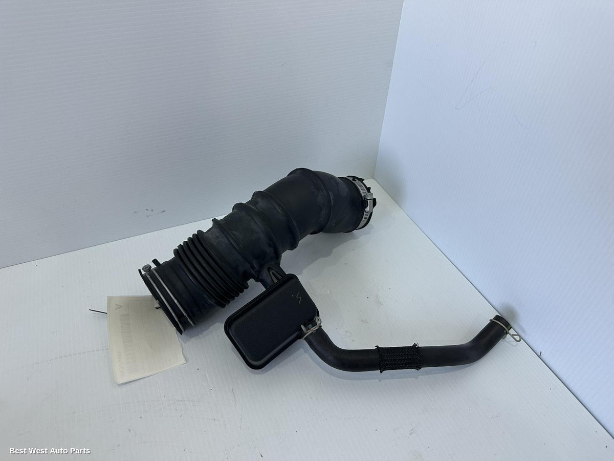 2021 TOYOTA CAMRY Air Cleaner Duct/Hos