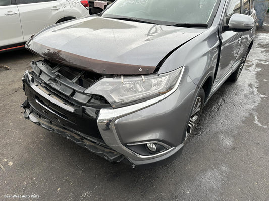 2018 MITSUBISHI OUTLANDER Right Front Door