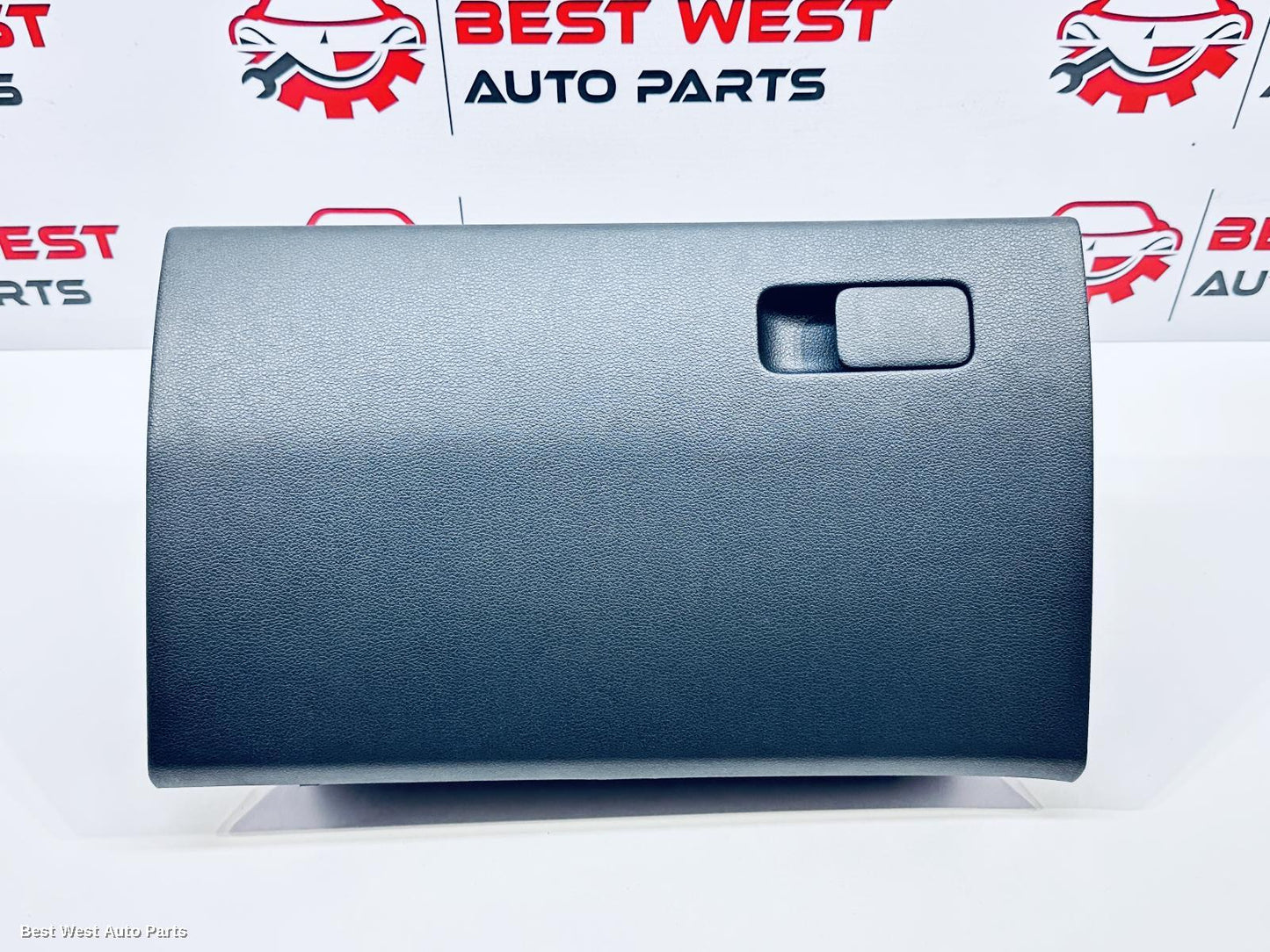 2018 HYUNDAI I30 Glove Box