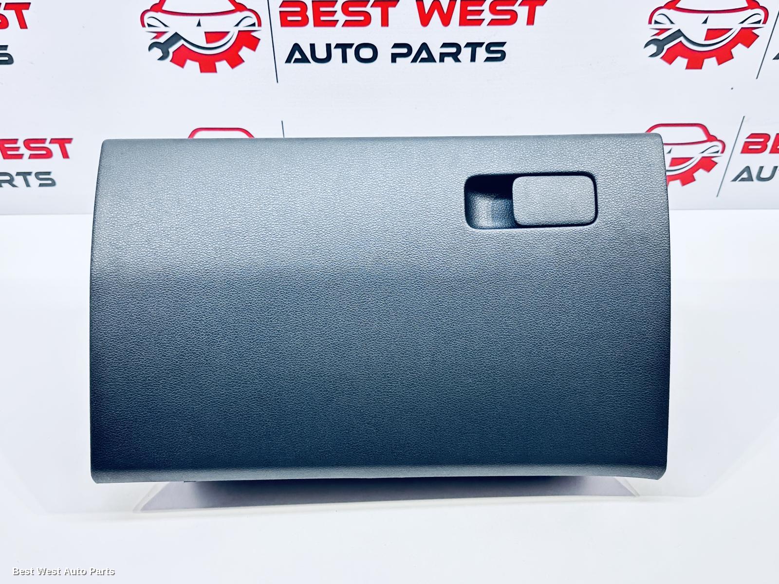 2018 HYUNDAI I30 Glove Box