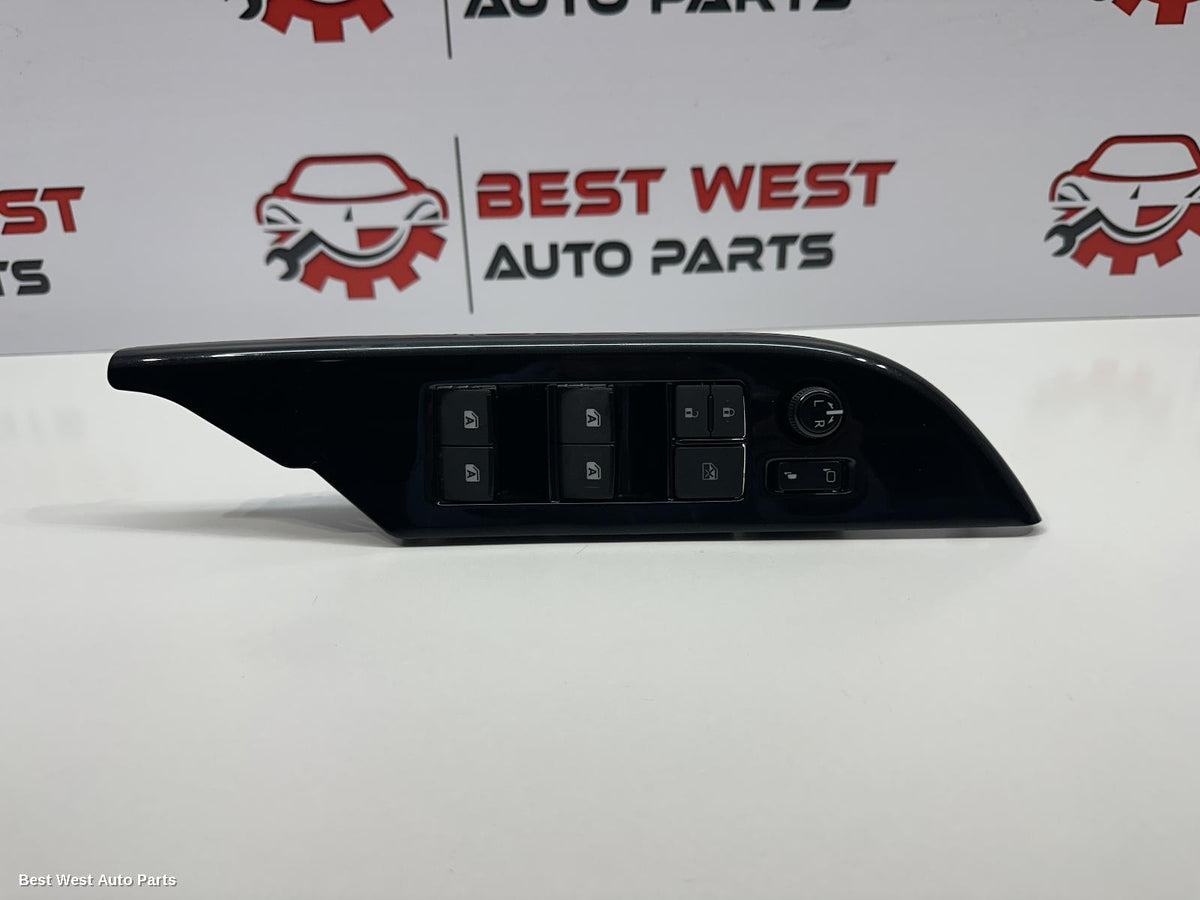 2024 TOYOTA HILUX Pwr Dr Wind Switch