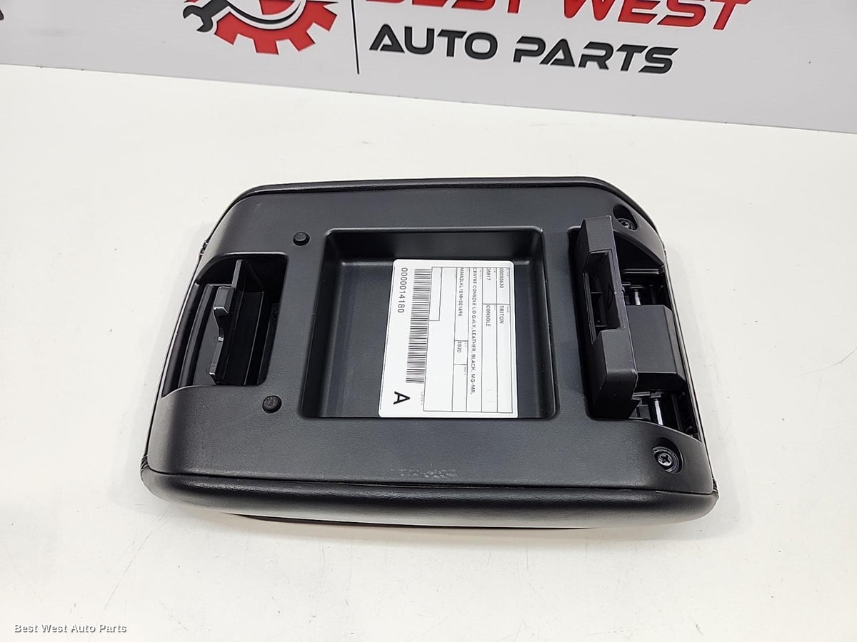 2020 MITSUBISHI TRITON Console