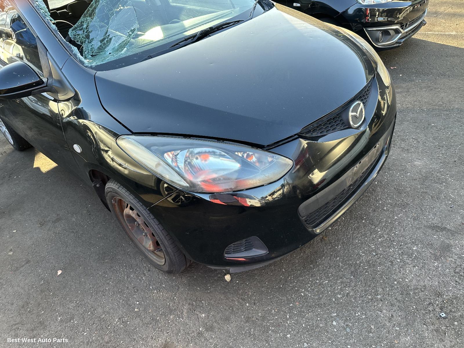 2010 MAZDA 2 Left Taillight