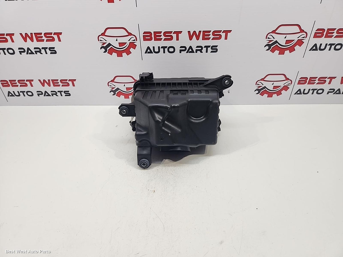 2017 HYUNDAI I30 Air Cleaner/Box