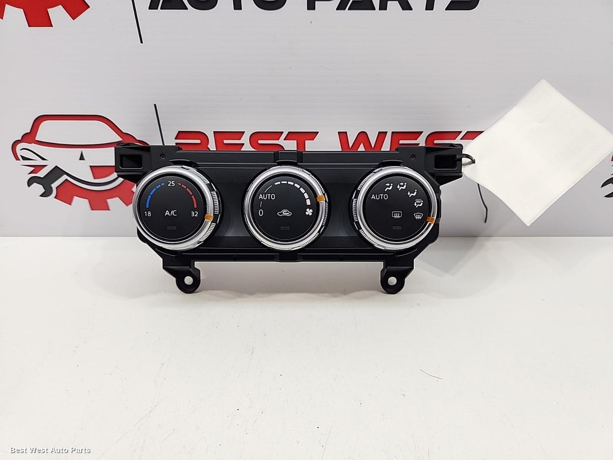 2019 MAZDA CX3 Heater/Ac Controls