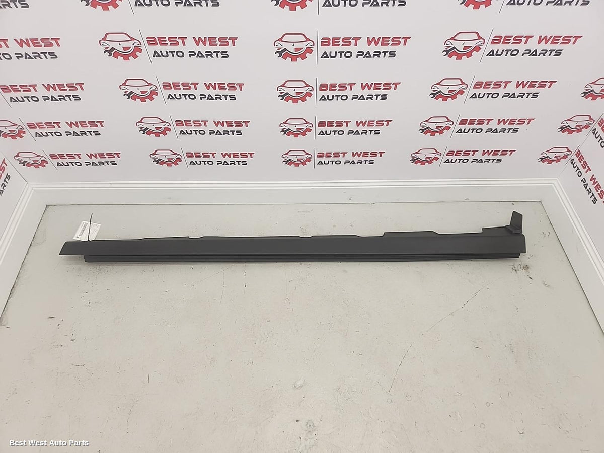 2025 HYUNDAI KONA Side Step/Skirt
