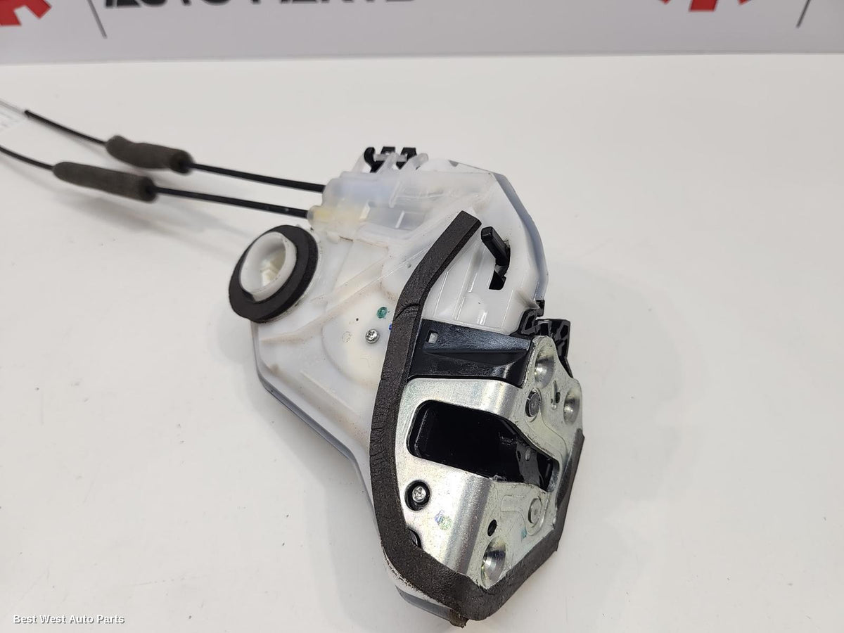 2022 TOYOTA KLUGER Door/Boot/Gate Lock