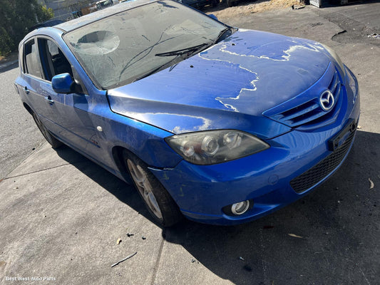 2005 MAZDA 3 Right Headlamp