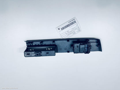 2024 MITSUBISHI TRITON Pwr Dr Wind Switch