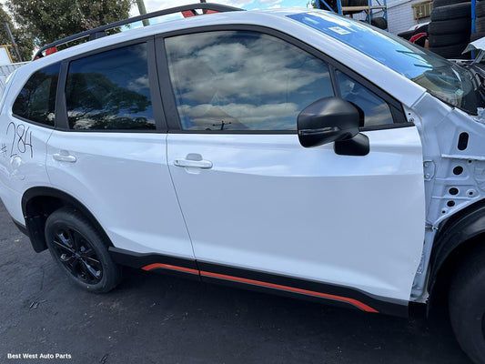 2023 SUBARU FORESTER Right Front Door